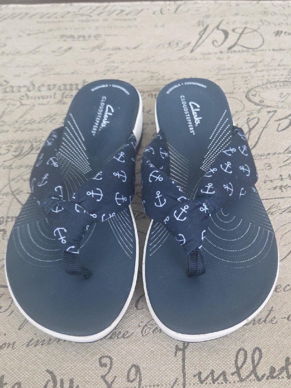 Clarks Navy Anchor Print Cloudsteppers Flip Flops